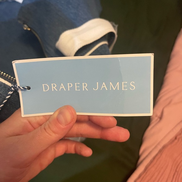 NWT Draper James Chambray Savannah Duffle Bag - Picture 8 of 9